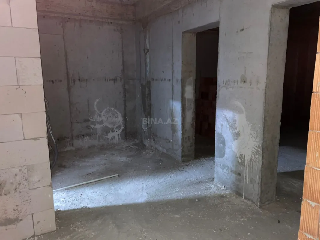 Satılır 1 otaqlı mənzil 66.4 m²