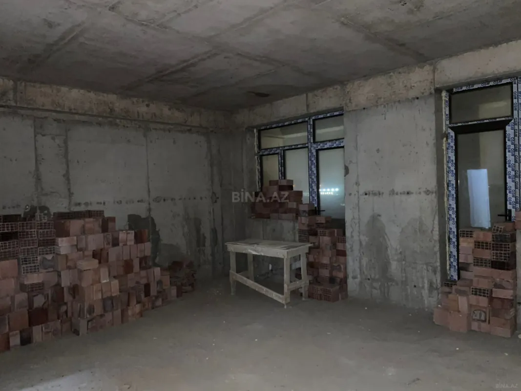 Satılır 1 otaqlı mənzil 66.4 m²