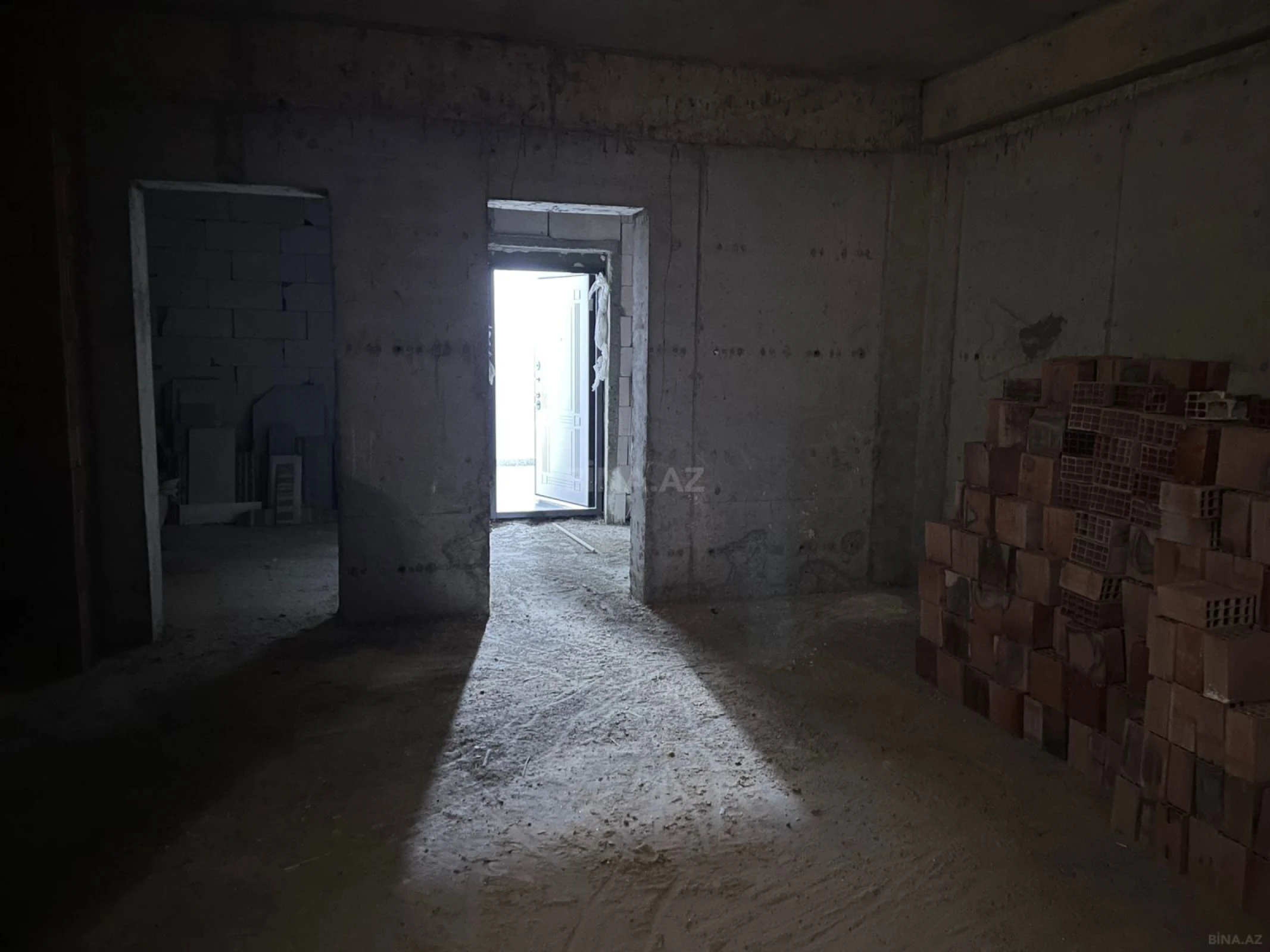 Satılır 1 otaqlı mənzil 66.4 m²