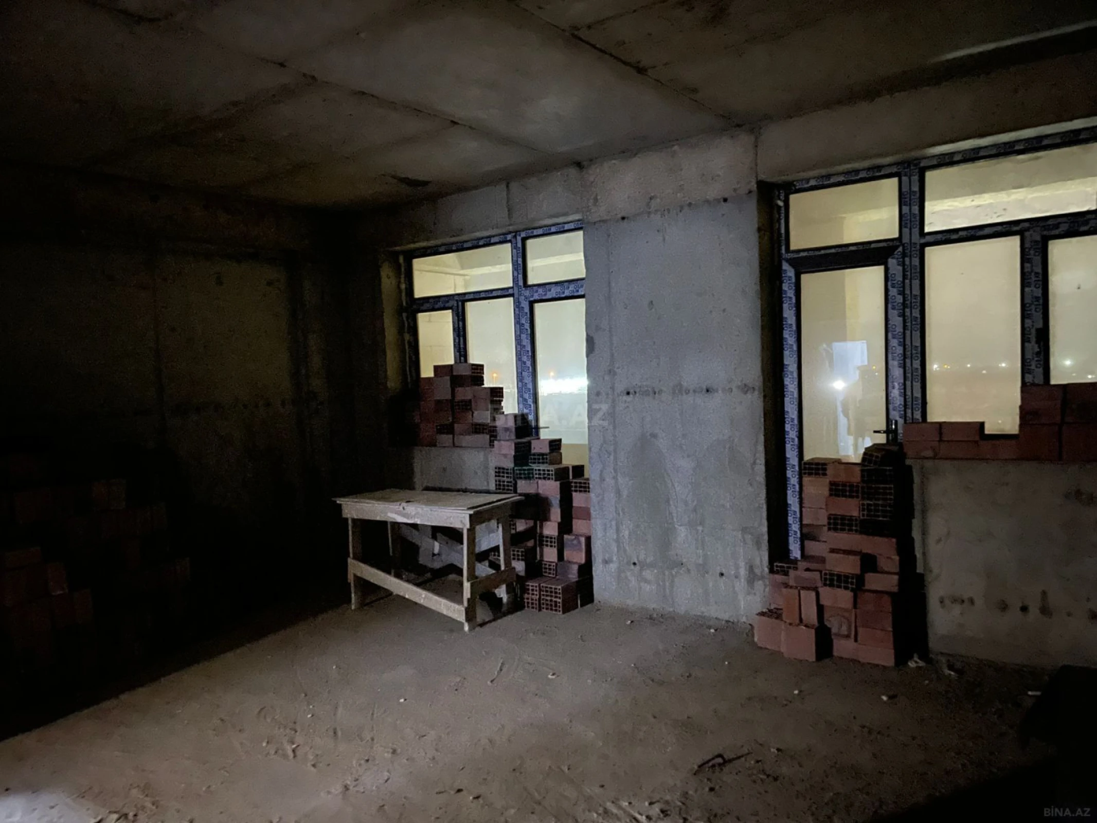 Satılır 1 otaqlı mənzil 66.4 m²