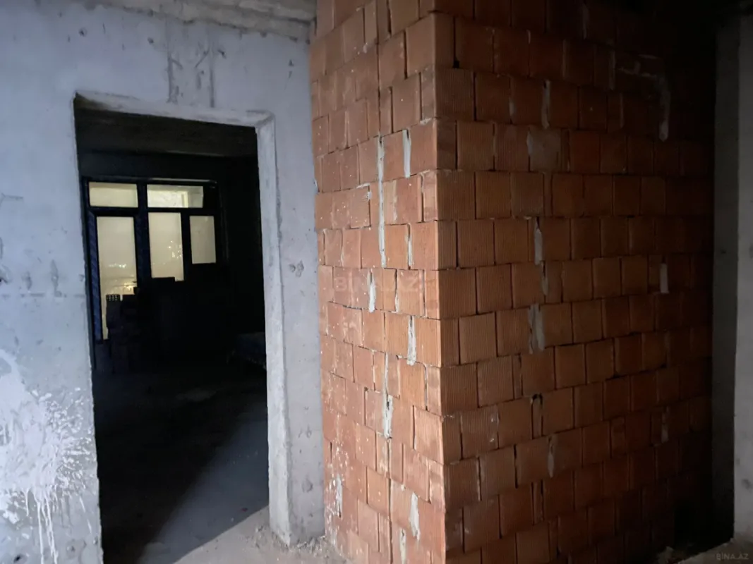 Satılır 1 otaqlı mənzil 66.4 m²