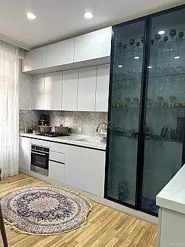 Satılır 3 otaqlı mənzil 138 m²