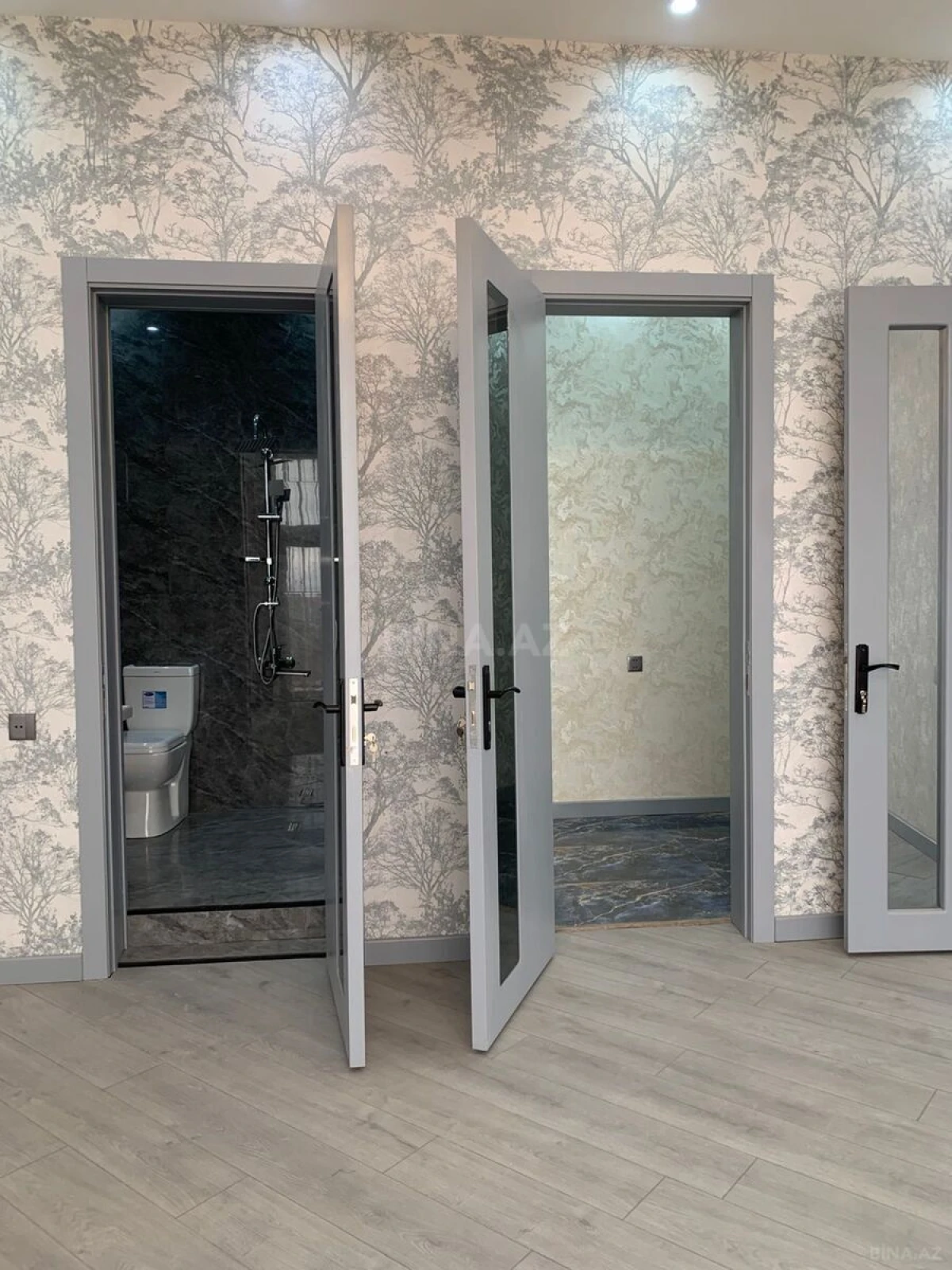 Satılır 5 otaqlı həyət evi 250 m²