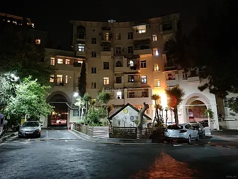 Kirayə verilir 2 otaqlı mənzil 50 m²