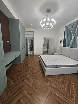 Kirayə verilir 3 otaqlı mənzil 140 m²