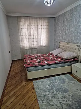 Kirayə verilir 2 otaqlı mənzil 75 m²