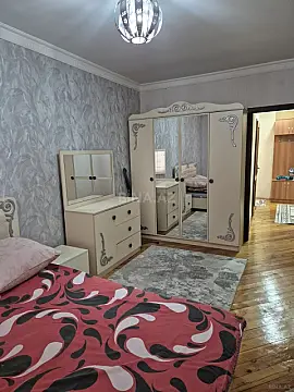 Kirayə verilir 2 otaqlı mənzil 75 m²