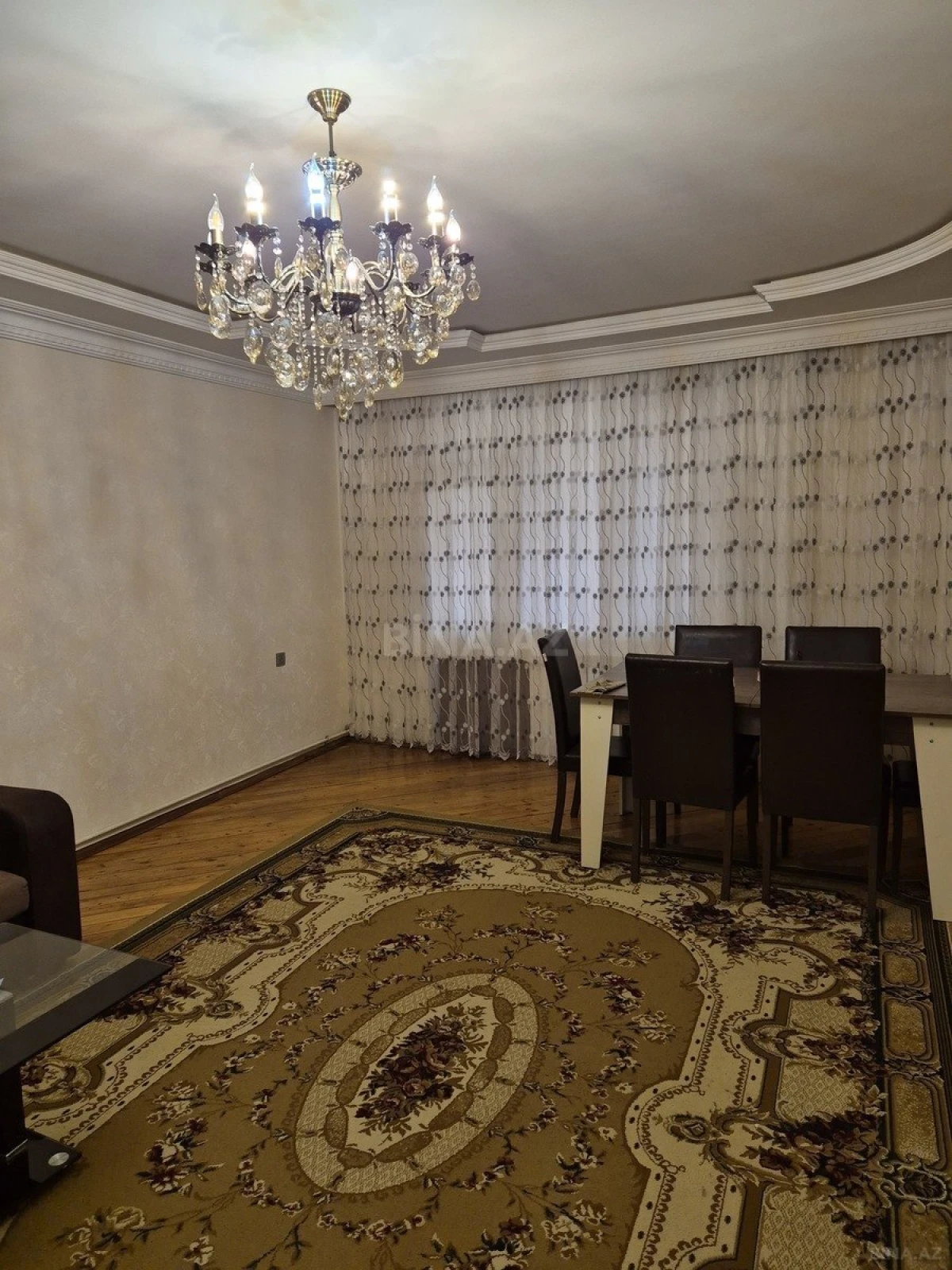 Kirayə verilir 2 otaqlı mənzil 75 m²