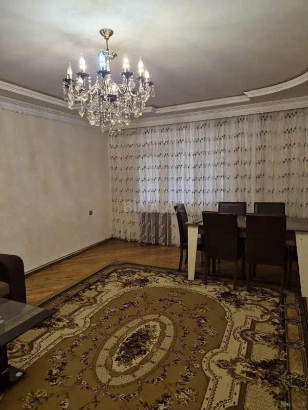 Kirayə verilir 2 otaqlı mənzil 75 m²