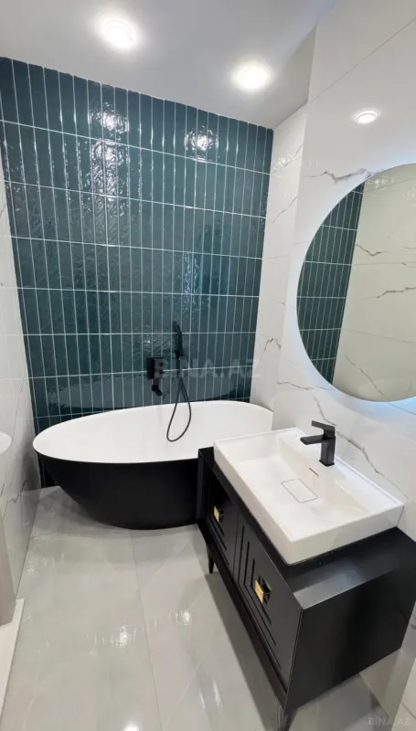 Satılır 3 otaqlı mənzil 142 m²