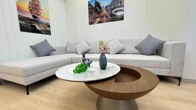 Satılır 3 otaqlı mənzil 142 m²