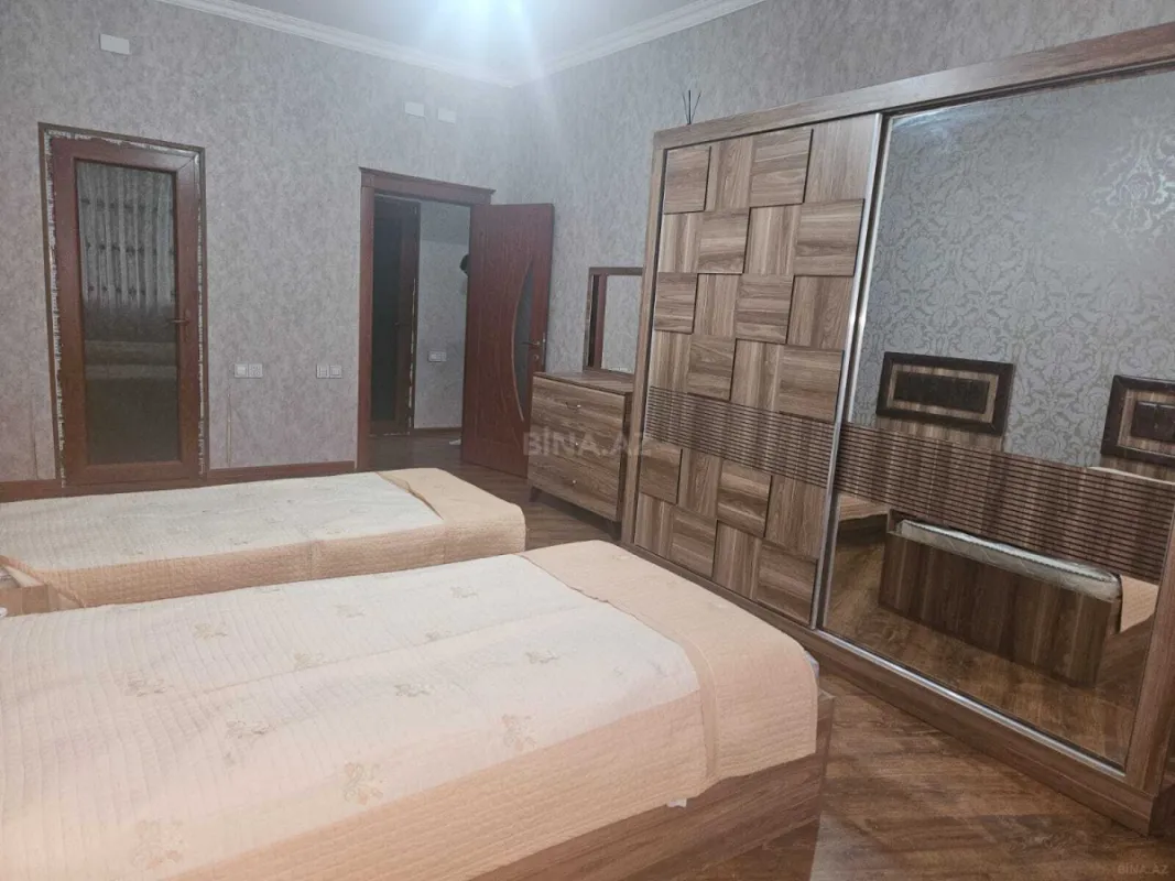 Kirayə verilir 3 otaqlı mənzil 135 m²