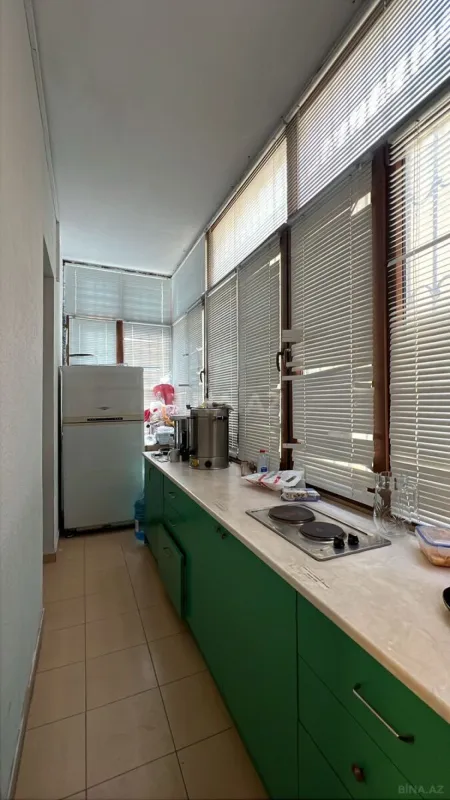 Kirayə verilir 6 otaqlı ofis 200 m²