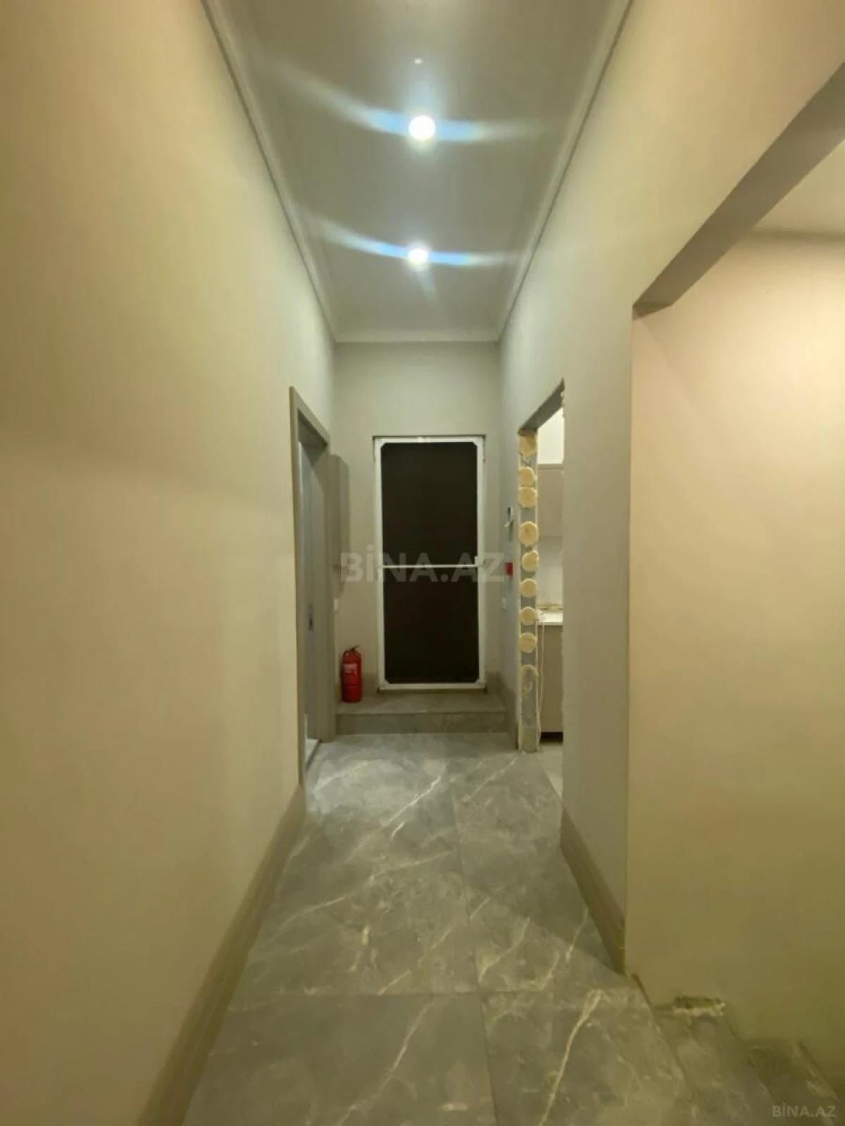 Kirayə verilir obyekt 300 m²