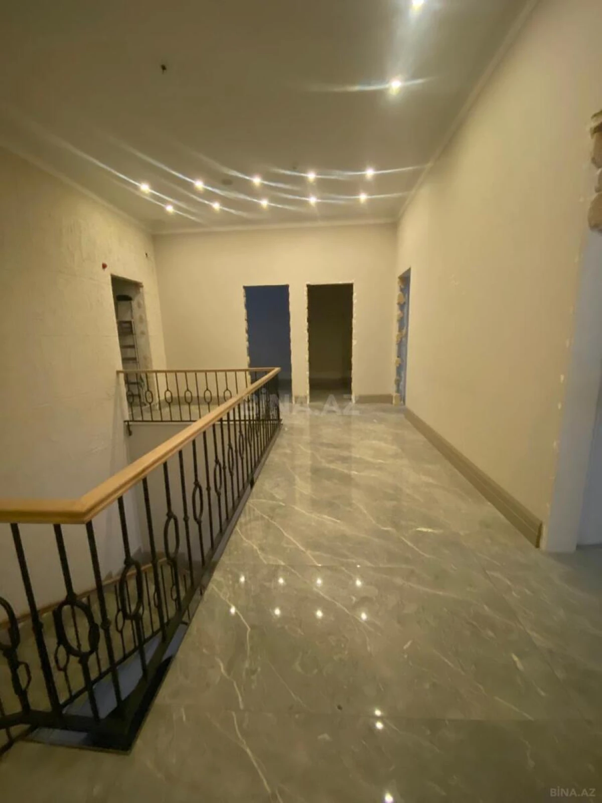 Kirayə verilir obyekt 300 m²