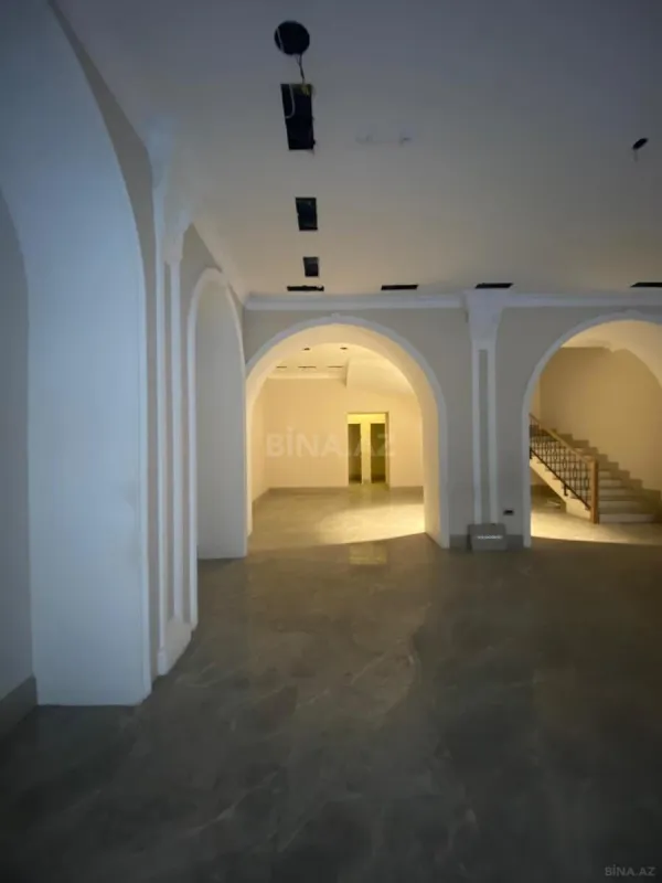 Kirayə verilir obyekt 300 m²