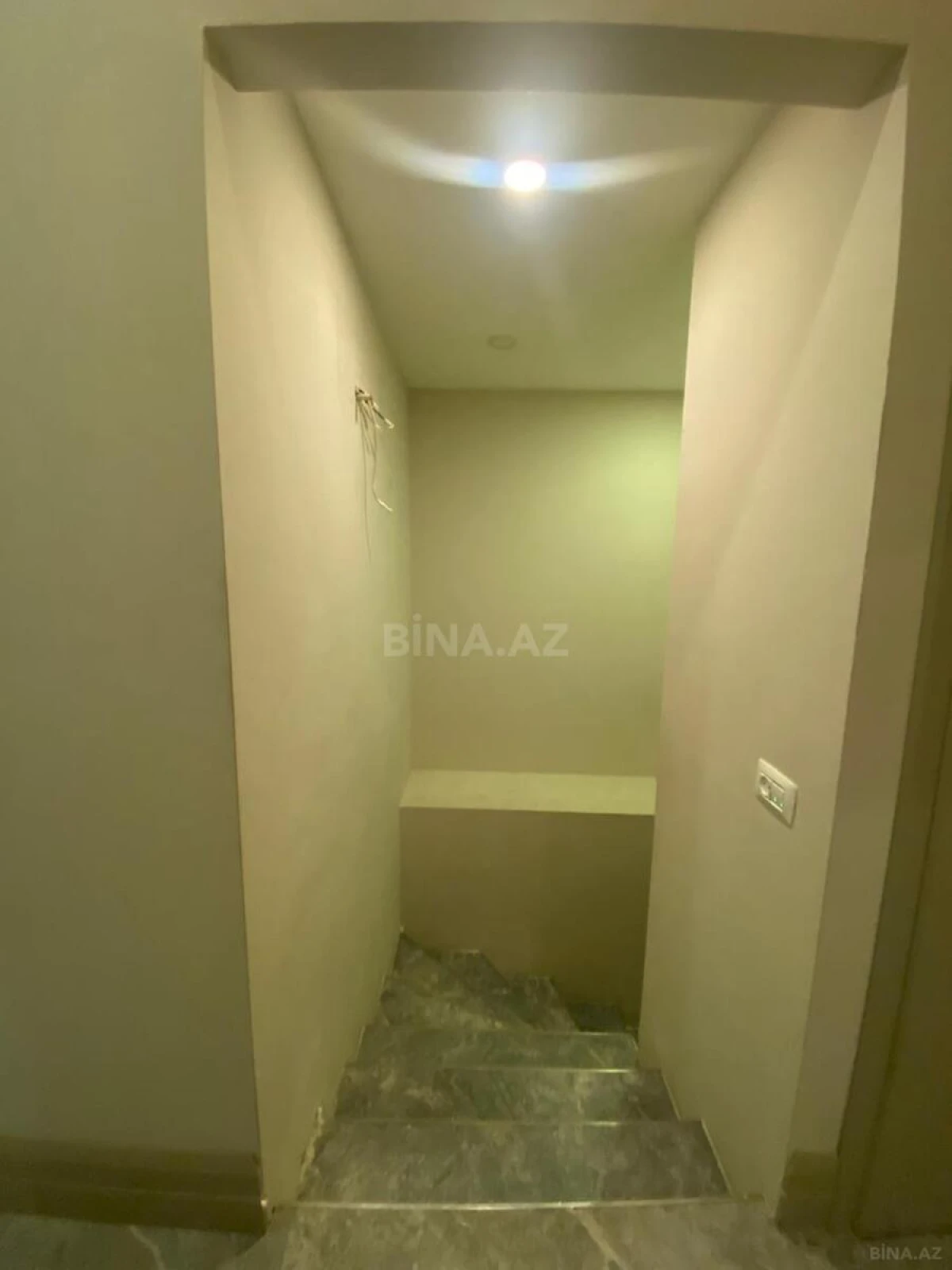 Kirayə verilir obyekt 300 m²