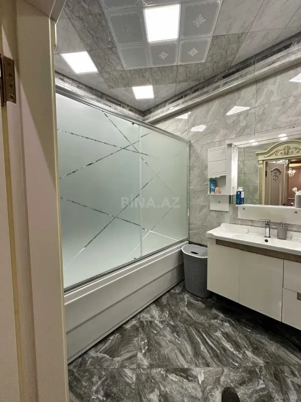 Satılır 4 otaqlı mənzil 168 m²