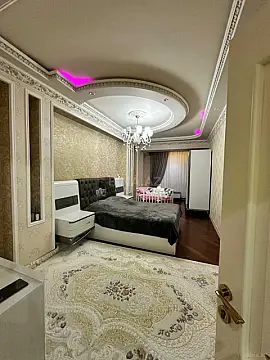 Satılır 4 otaqlı mənzil 168 m²
