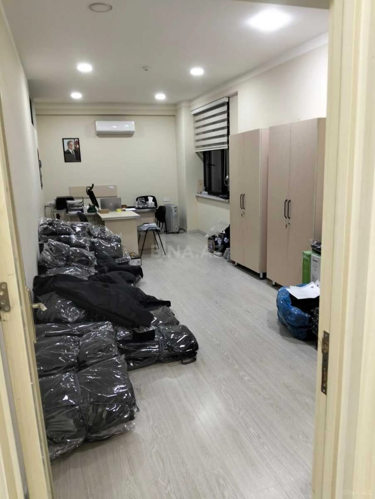 Kirayə verilir 9 otaqlı ofis 470 m²