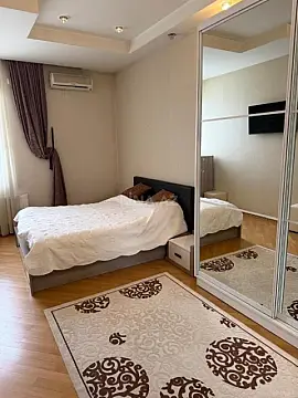 Satılır 2 otaqlı mənzil 90 m²