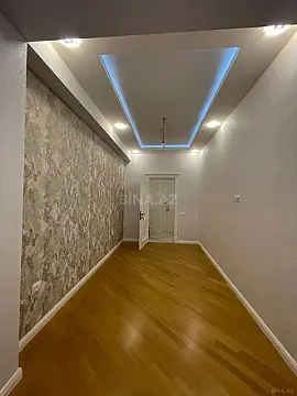 Satılır 4 otaqlı mənzil 136 m²