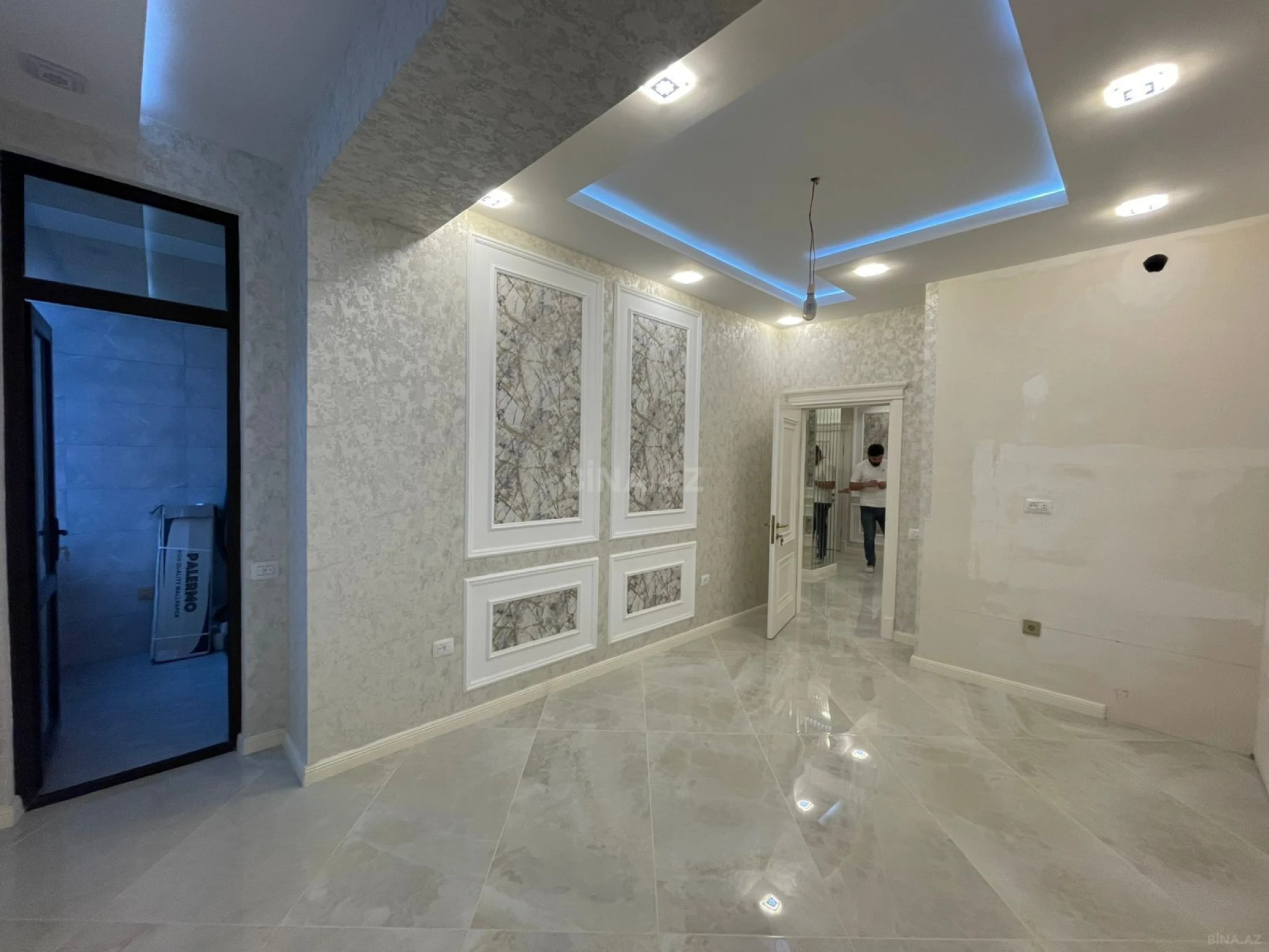 Satılır 4 otaqlı mənzil 136 m²