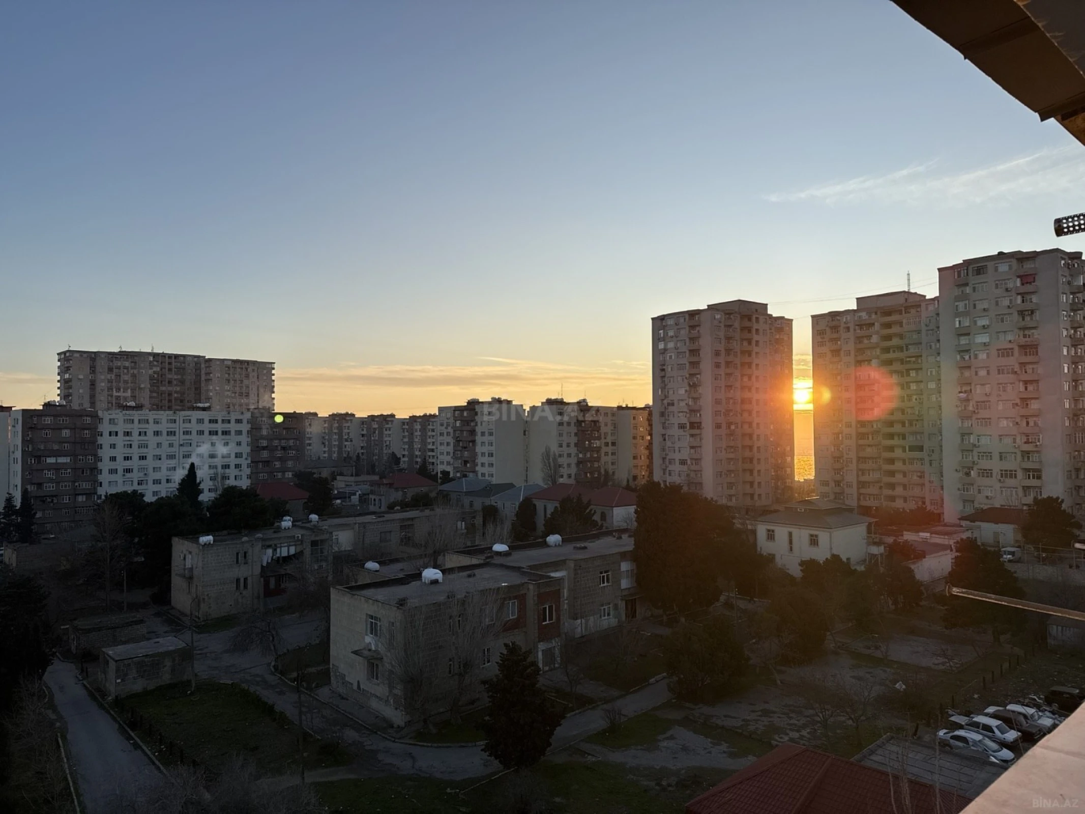 Satılır 5 otaqlı mənzil 110 m²