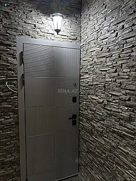 Satılır 5 otaqlı mənzil 110 m²