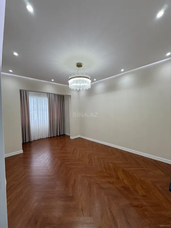 Satılır 5 otaqlı mənzil 110 m²