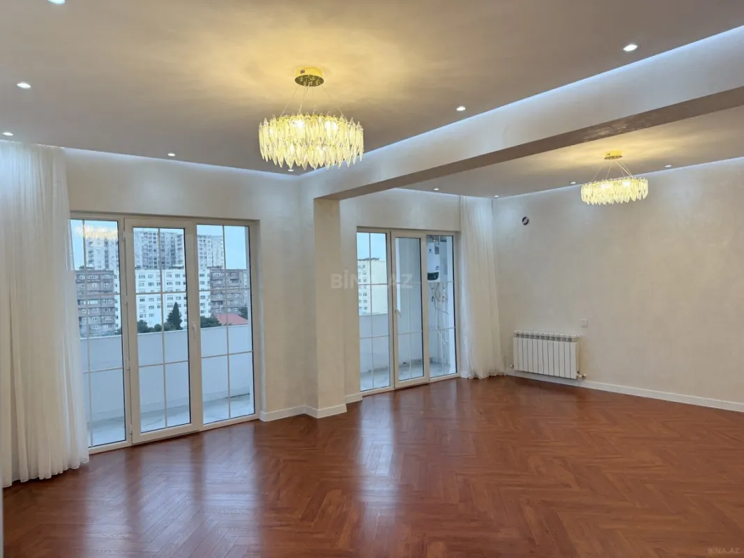 Satılır 5 otaqlı mənzil 110 m²