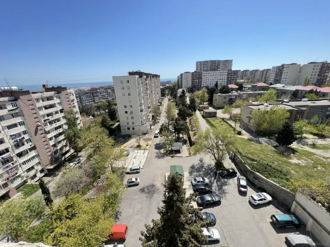 Satılır 5 otaqlı mənzil 110 m²