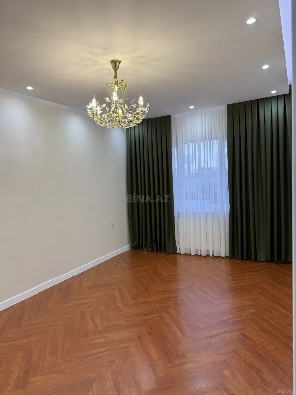 Satılır 5 otaqlı mənzil 110 m²