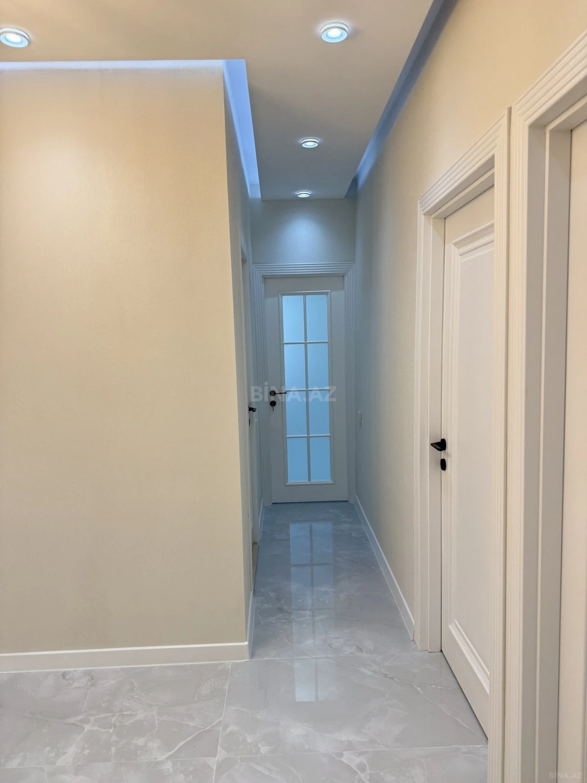 Satılır 5 otaqlı mənzil 110 m²