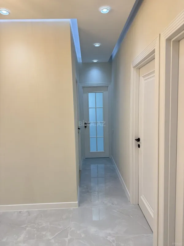 Satılır 5 otaqlı mənzil 110 m²
