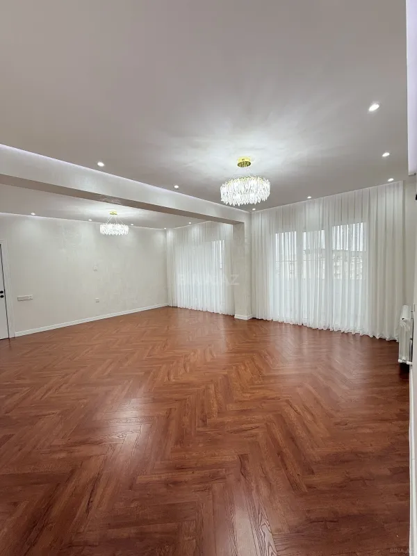 Satılır 5 otaqlı mənzil 110 m²