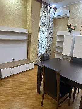 Kirayə verilir 2 otaqlı mənzil 63 m²