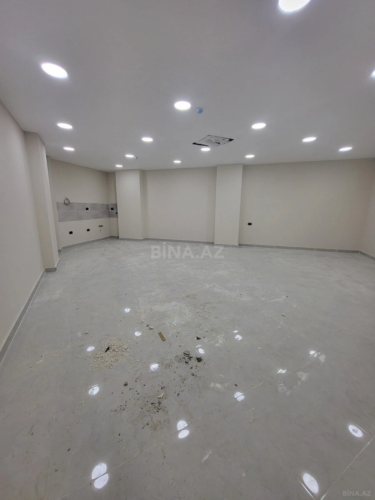 Kirayə verilir 9 otaqlı ofis 470 m²