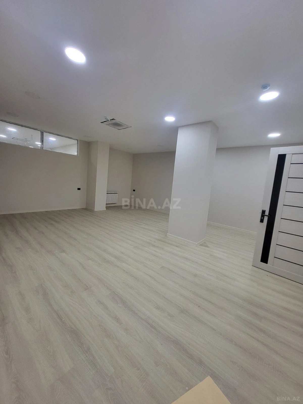 Kirayə verilir 9 otaqlı ofis 470 m²
