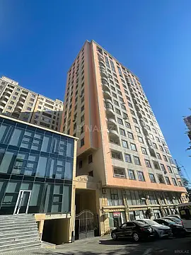 Satılır 4 otaqlı mənzil 145 m² — Bakı, İnşaatçılar 4 otaq 145.00 m²