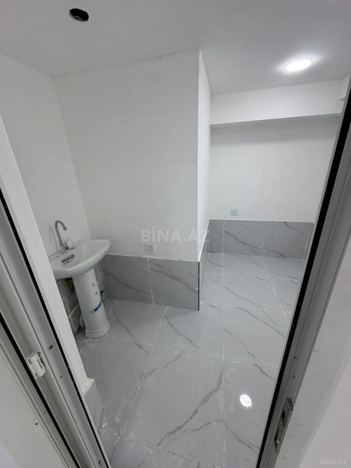 Satılır obyekt 100 m²