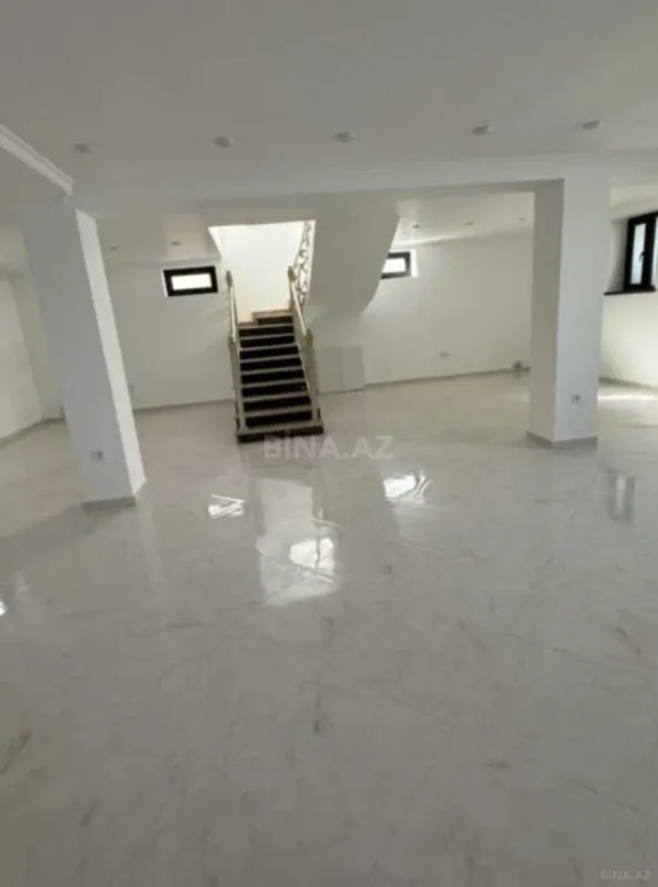Satılır 6 otaqlı həyət evi 276 m²