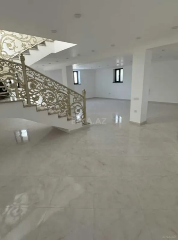 Satılır 6 otaqlı həyət evi 276 m²