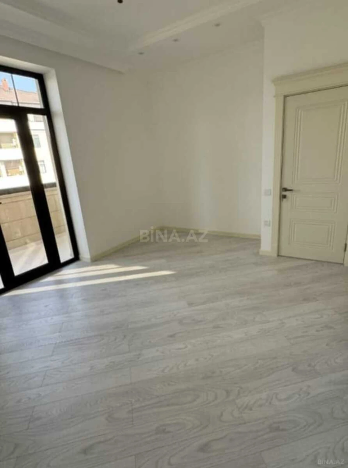 Satılır 6 otaqlı həyət evi 276 m²