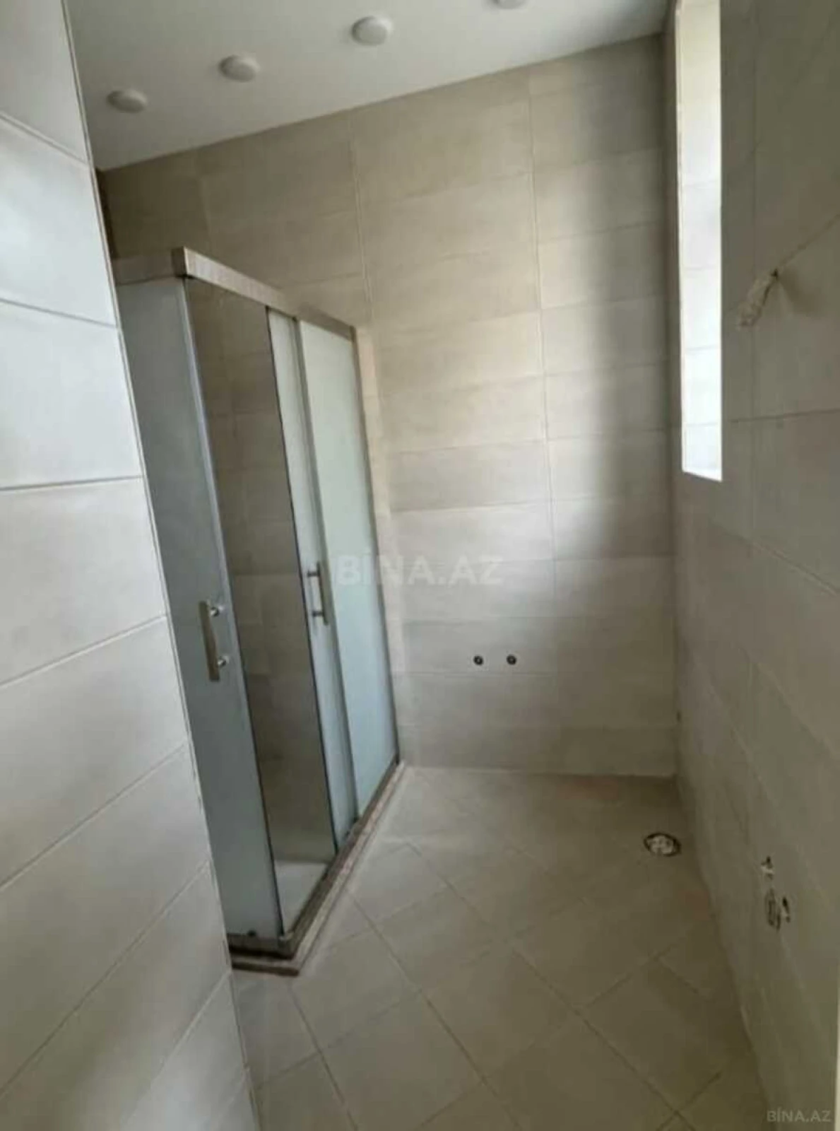 Satılır 6 otaqlı həyət evi 276 m²