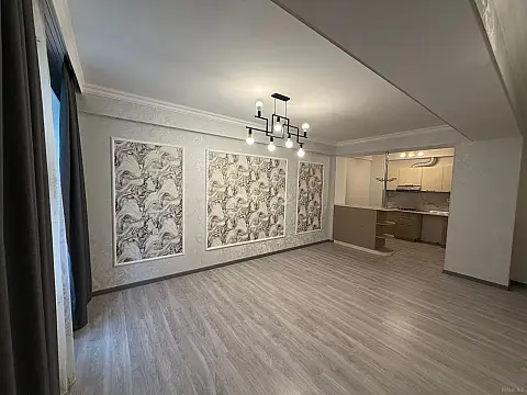 Satılır 3 otaqlı mənzil 83 m²