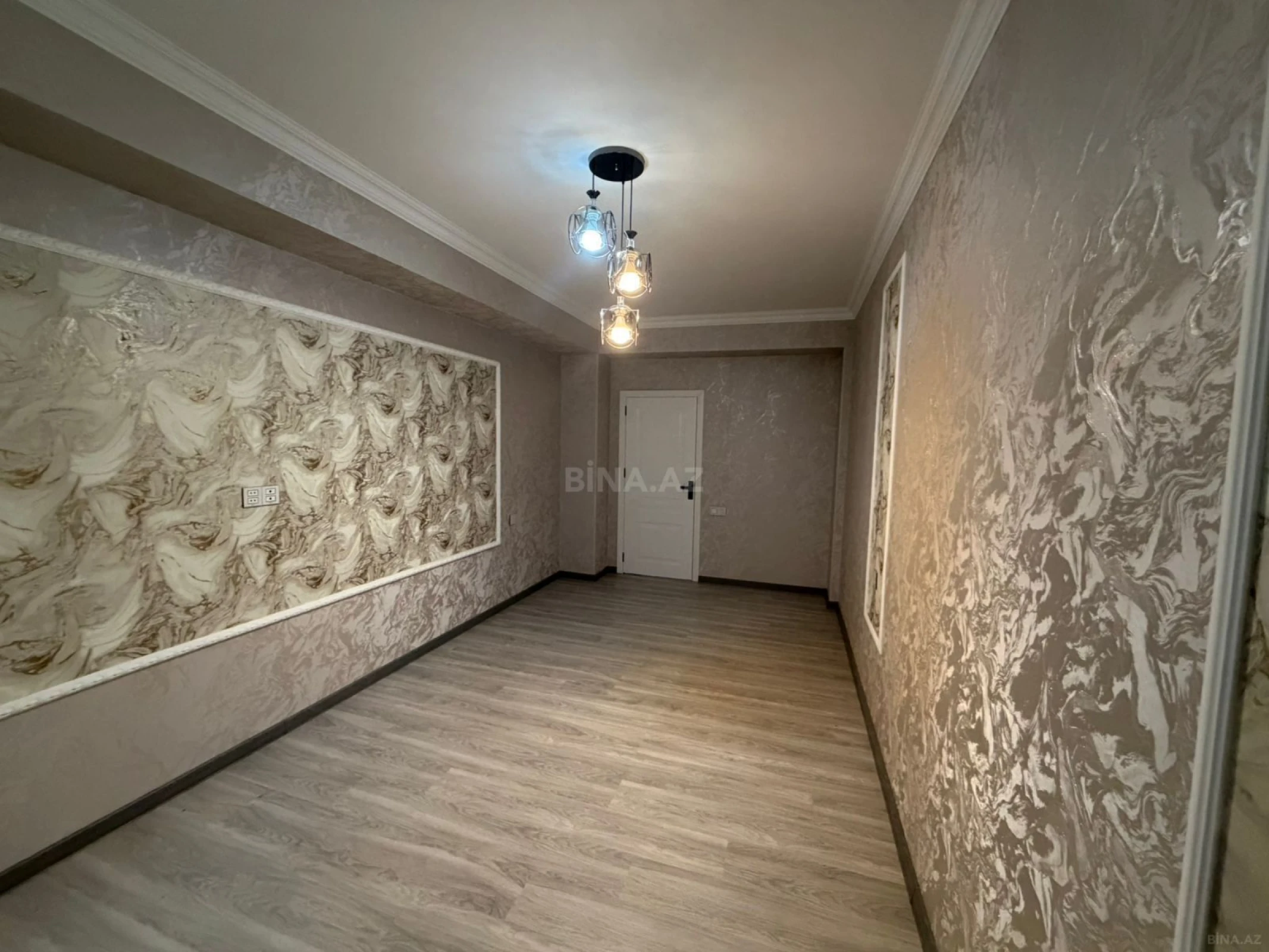 Satılır 3 otaqlı mənzil 83 m²