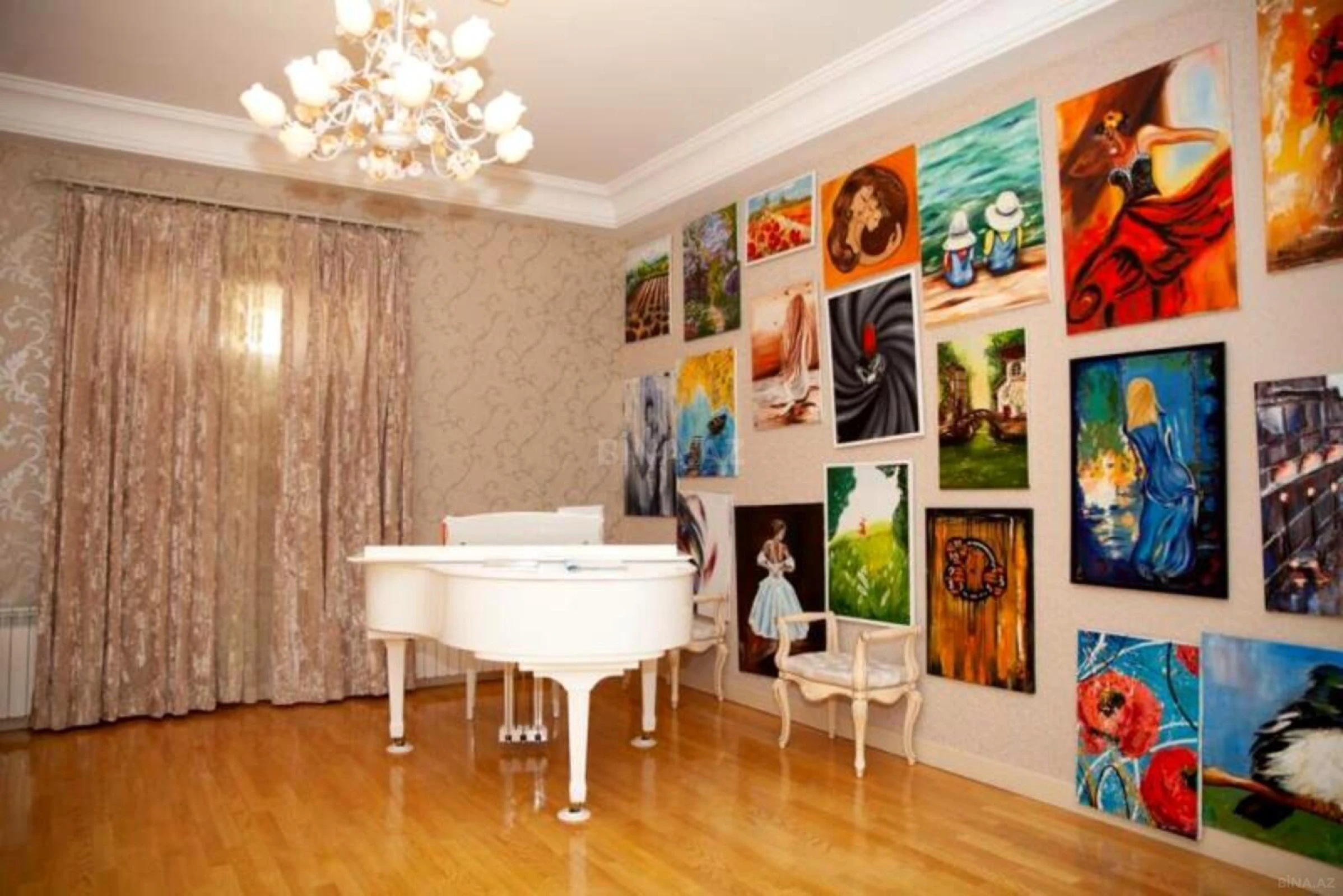 Satılır 11 otaqlı həyət evi 1500 m²