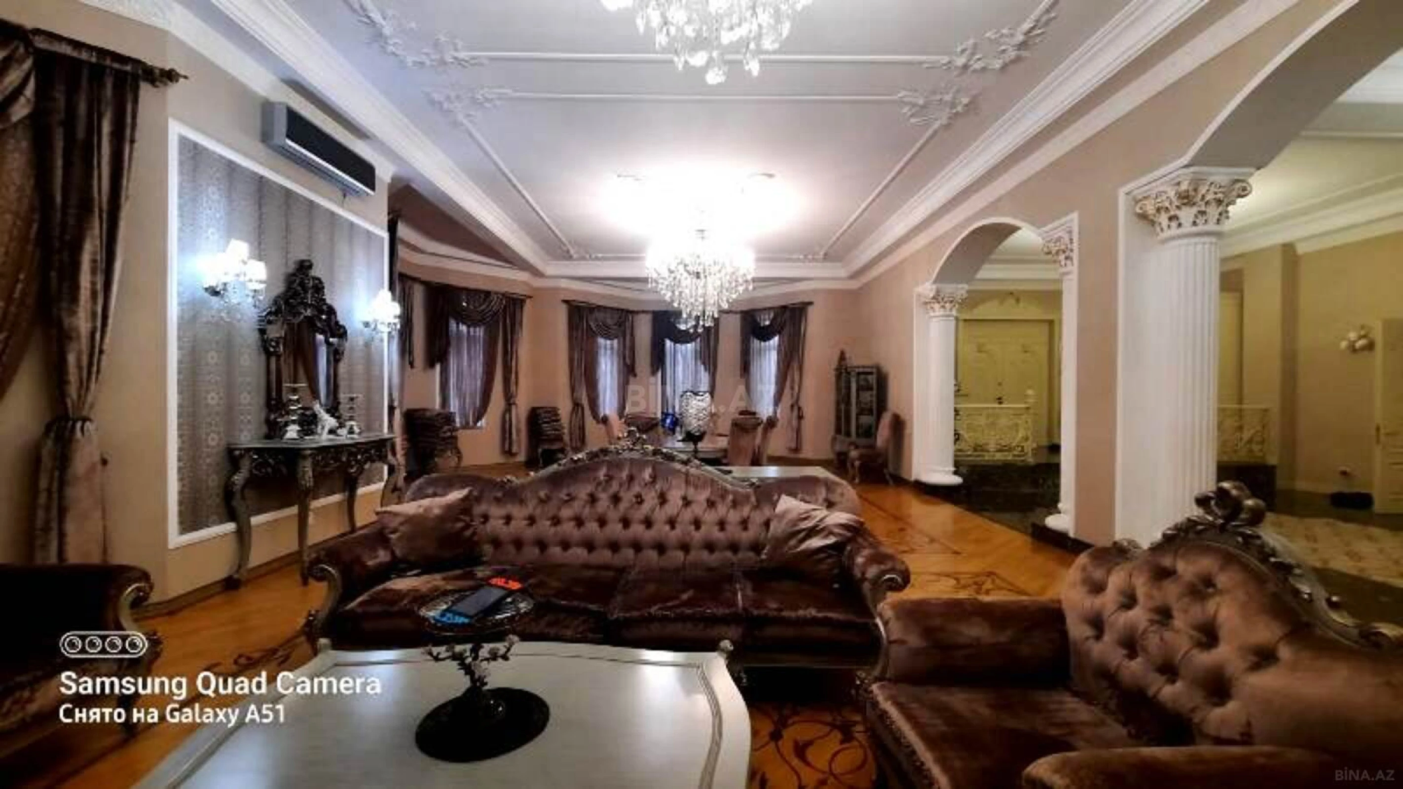 Satılır 11 otaqlı həyət evi 1500 m²