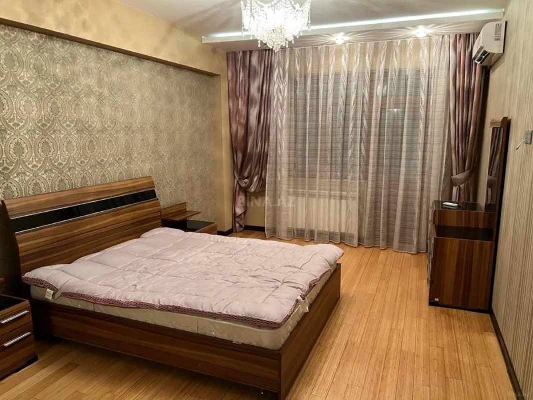 Kirayə verilir 3 otaqlı mənzil 125 m²